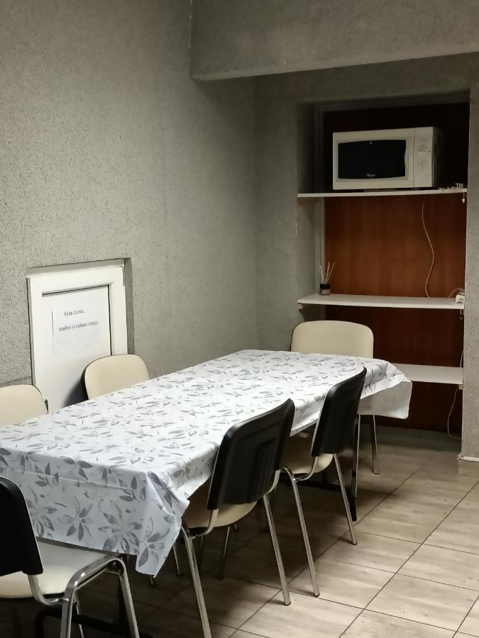 Pokoje Pod Swierkiem Swarzędz Eksteriør billede
