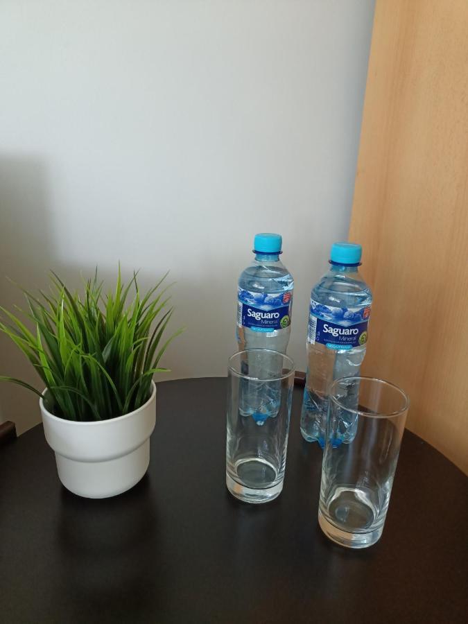 Pokoje Pod Swierkiem Swarzędz Eksteriør billede